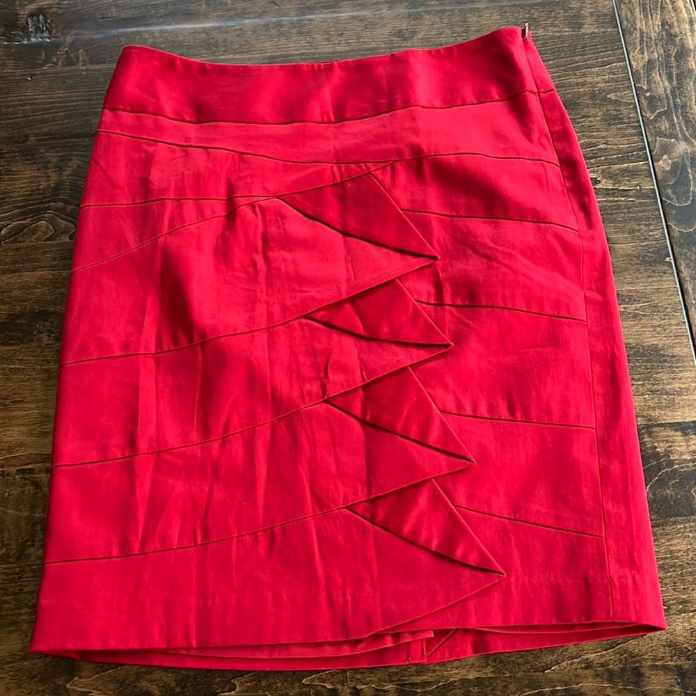 New with tag Women's The Limited red pencil skirt Size 6